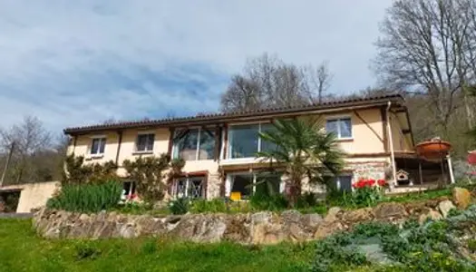 Maison T4 avec piscine au calme absolu