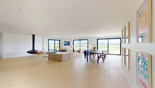 Maison 6 pièces 210 m² 