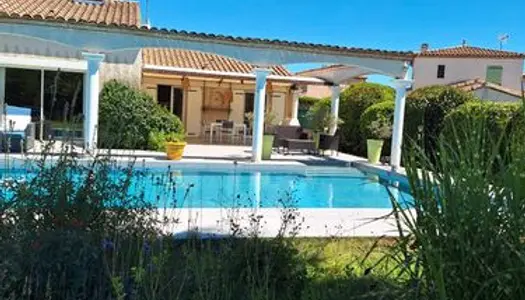 Villa avec piscine