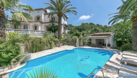 Très jolie villa à louer sur Mougins