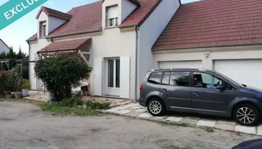 Maison familiale 7 pièces d'environ 149 m² au sol avec véranda et double garage à Cercottes. 