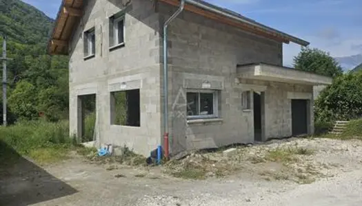 Maison Neuf Tours-en-Savoie 4p 88m² 299000€