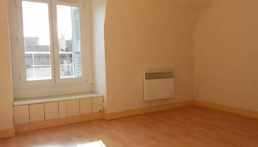 Studio 1 pièce 12 m² 