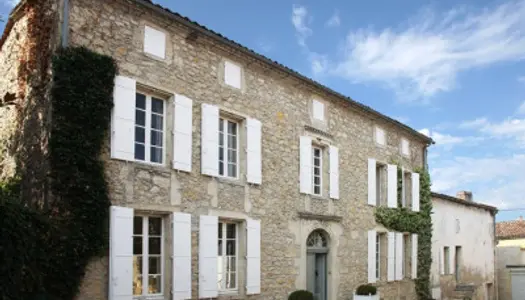 Maison 16 pièces 464 m²