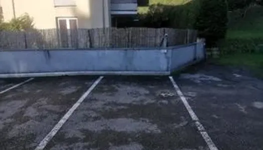 Place de parking sécurisée à Eybens 