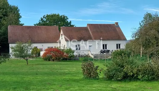 Maison d'environ 180m2 dans un cadre exceptionnel, isolée et proche de la nature