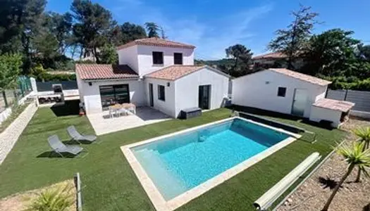 Villa moderne T4 120 m2 piscine, jardin et garage 