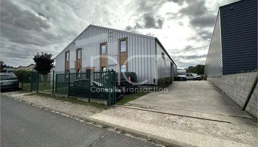 Local commercial 653 m²