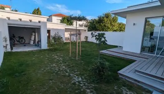 Louez une maison rénovée avec jardin à La Genette 