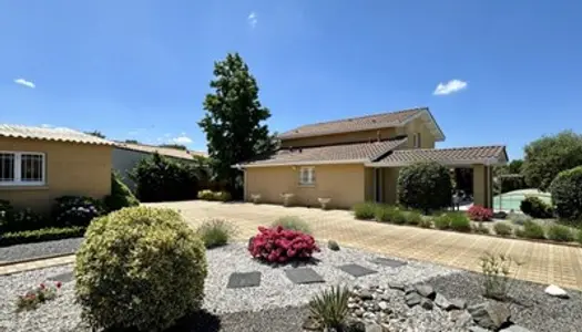 Maison 7 pièces 164 m² 