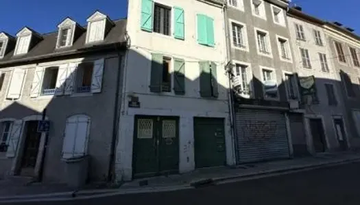 Immeuble Vente Oloron-Sainte-Marie  190m² 69000€