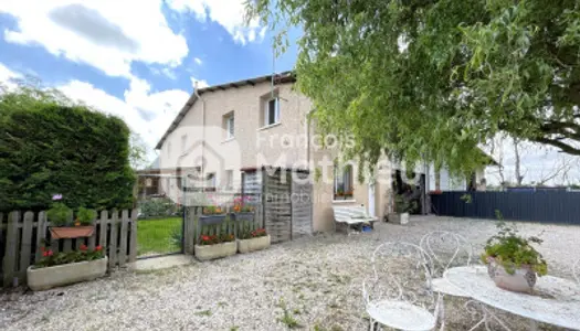 Maison 5 pièces 243 m² 