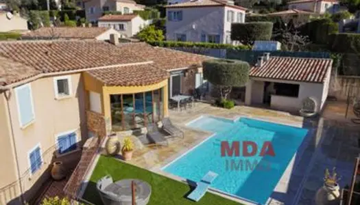 Villa 7 pièces 220 m² 