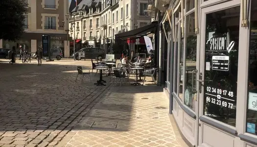 Fonds de commerce au centre ville de Blois 