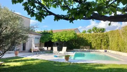 Villa avec piscine 5 chambres sur 700 m² 