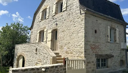 MAISON EN PIERRE 