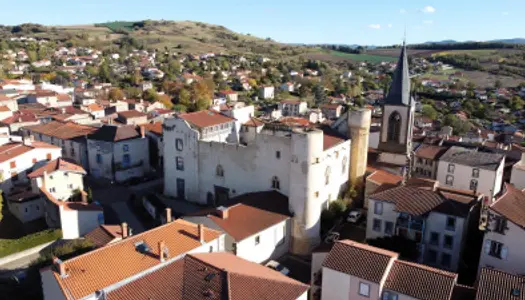 château ISMH des XIIe et XIIIe siècles 