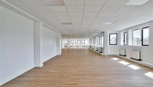 Bureaux 387 m² 