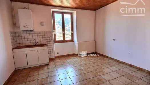 LOCATION APPARTEMENT 2P+C 