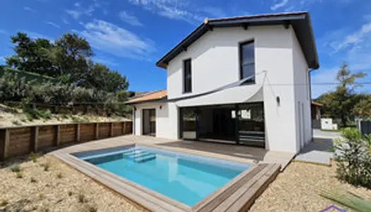 VIlla T5 contemporaine de 2024 de 127m ² piscine jardin clos pa 