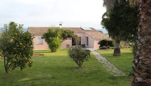 Magnifique Villa sur terrain arboré 