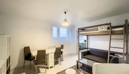 Studio 1 pièce 28 m² 