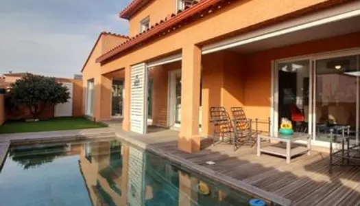 Villa 5 pièces 182 m² 