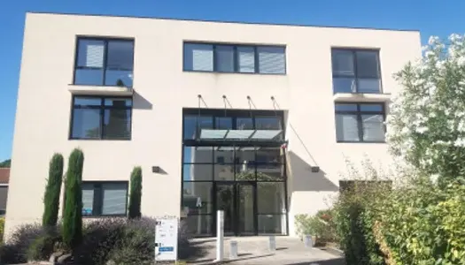 Local commercial 153 m² 