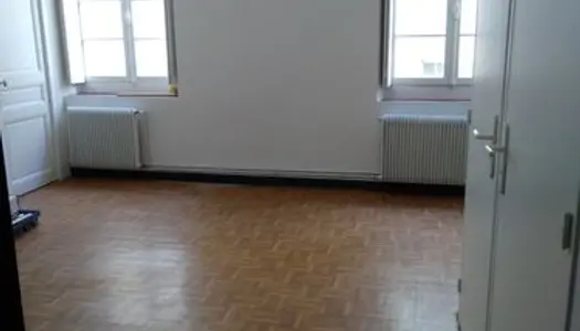 Appartement rénové 2 chambres 50m2