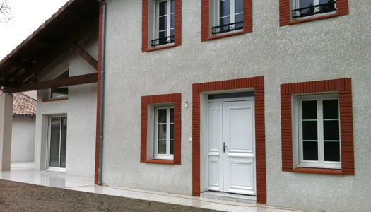 Location Maison 152 m² à Villeneuve-Lès-Lavaur 1 200 € CC /mois