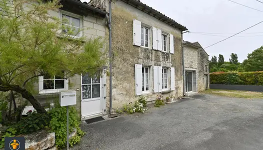 Maison en pierre de 100m², à Epannes 