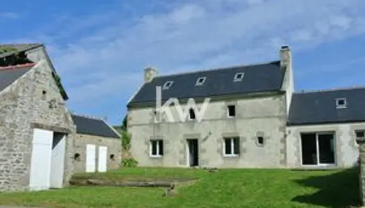 Maison 5 pièces de 126 m2 à Cléden-Cap-Sizun