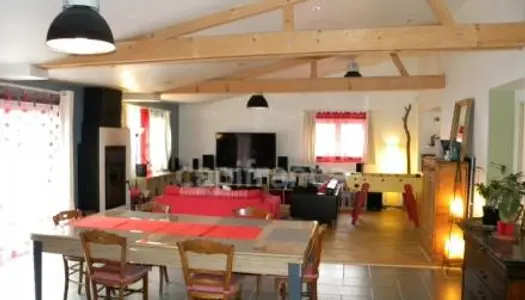 Maison 7 pièces 215 m²