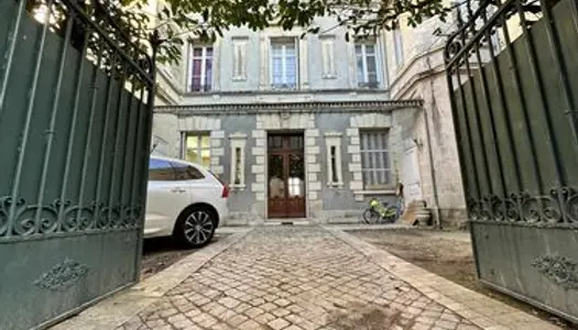 Maison 15 pièces 500 m²