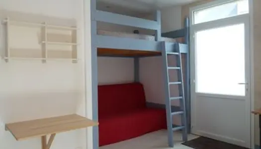 Beau studio meublé 23m2 + mezzanine à Nantes 