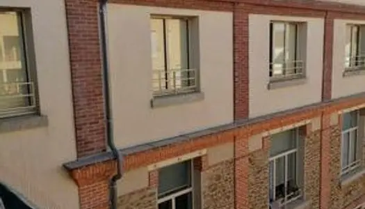 appartement T3 proche rer C