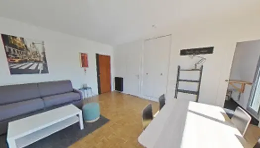 Studio 1 pièce 33 m² 