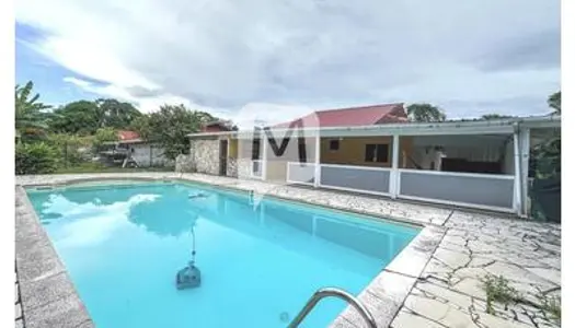 Dpt Guyane (973), à vendre REMIRE MONTJOLY Maison T5 avec mezzanine + piscine 