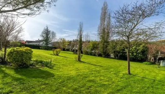 Belle propriété de 195m2 à Jouy-Mauvoisin