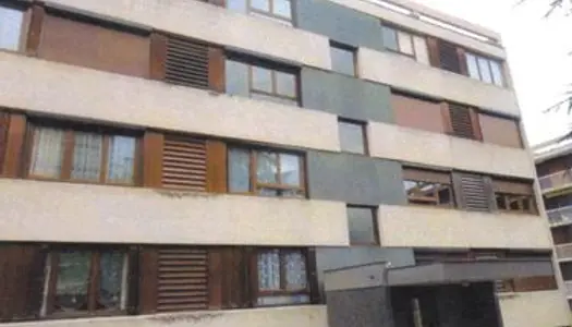 Appartement de 4 pièces 73m2 - Résidence Sens Maillot proche de l'hôpital 