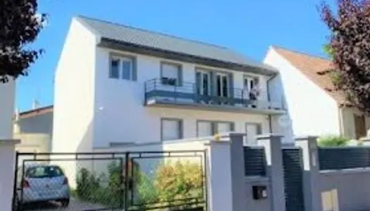 Maison 8 pièces 220 m² 