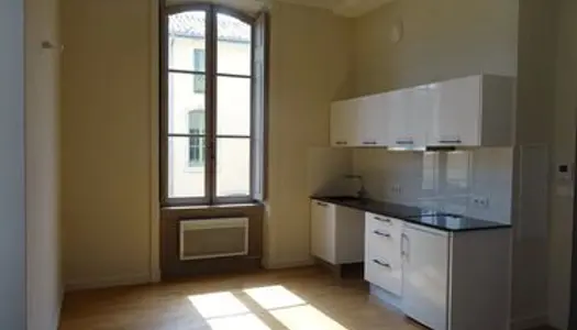 Studio 1 pièce 22 m² 