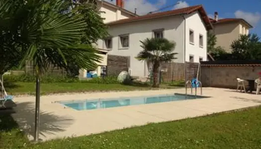 Maison 170m² avec jardin + piscine 