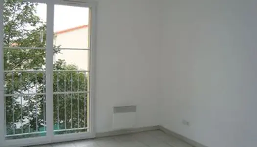 Maison - Villa Location Cornebarrieu 4p 85m² 910€