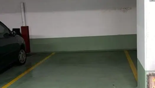 Place de parking souterrain 