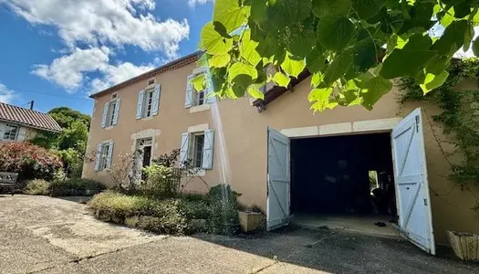 MAISON DE MAÎTRE - 4 CHAMBRES AVEC DÉPENDANCES AVEC 1 HECTARE 600 