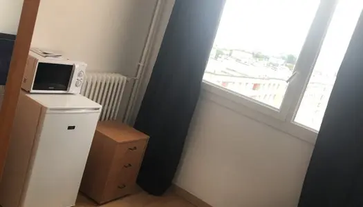 location chambre 11 m2  tout équipée 