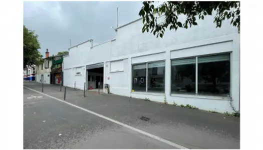 Local commercial 370 m² 