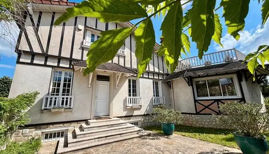 Maison 9 pièces 180 m² 