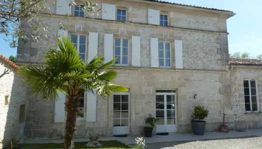 Maison 8 pièces 300 m² 